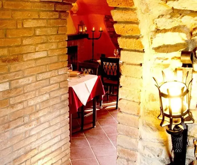 Отель Borgo Casa Al Vento