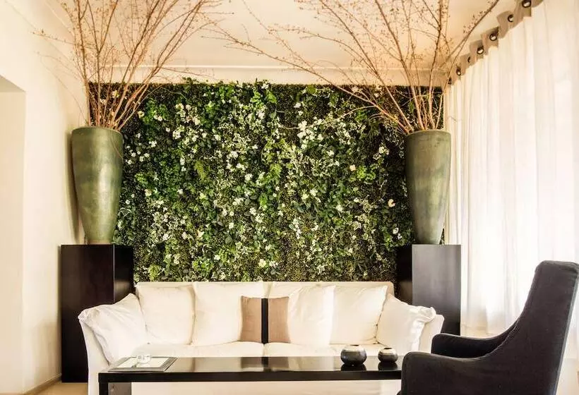 Отель Carducci 76