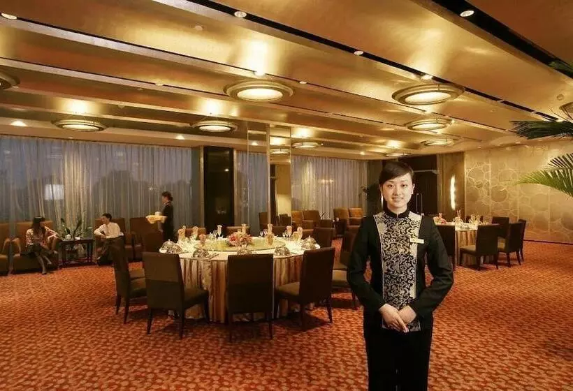 Отель Jinling Plaza Changzhou