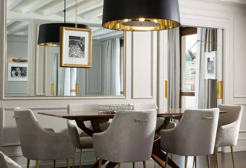 هتل Portrait Firenze  Lungarno Collection