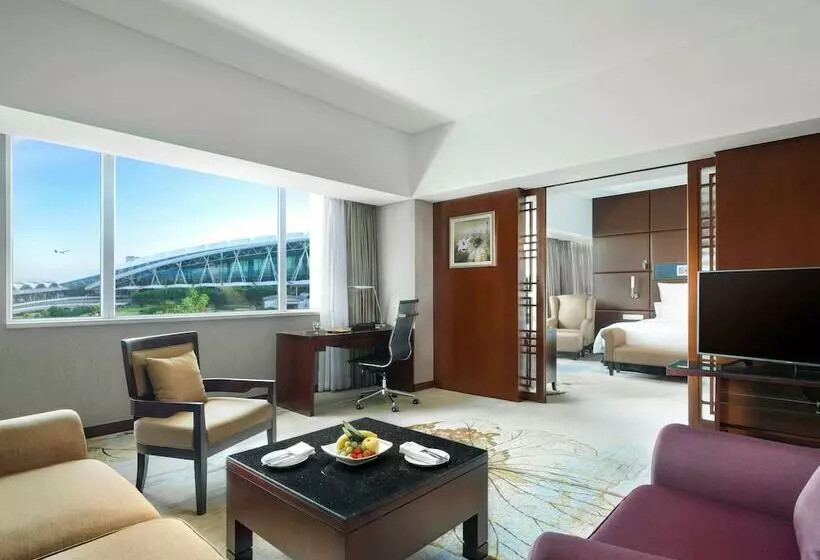 Hotel Pullman Guangzhou Baiyun Airport   Canton Fair Free Shuttle Bus & Official Registration Agency