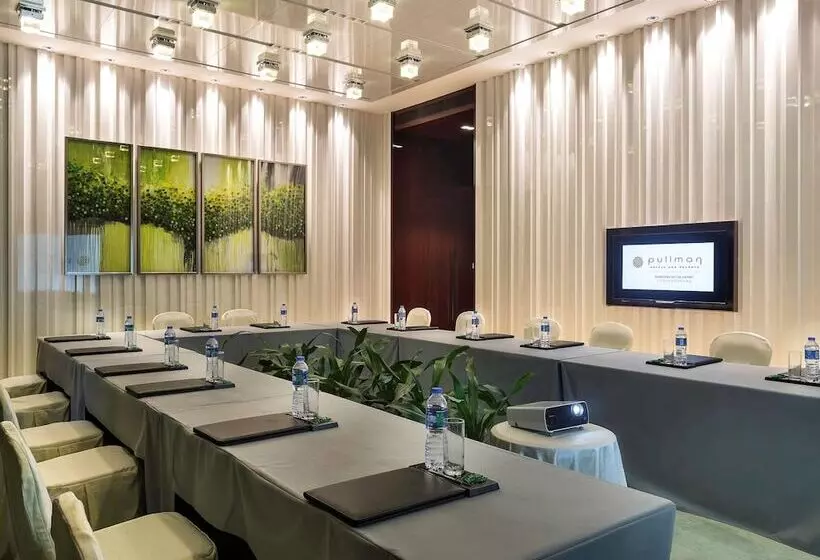 Hotel Pullman Guangzhou Baiyun Airport   Canton Fair Free Shuttle Bus & Official Registration Agency