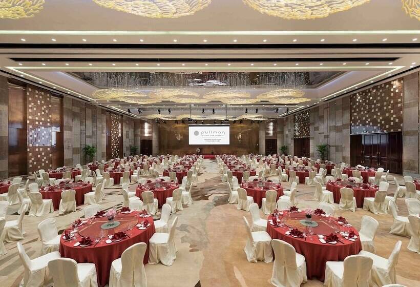 ホテル Pullman Guangzhou Baiyun Airport   Canton Fair Free Shuttle Bus & Official Registration Agency