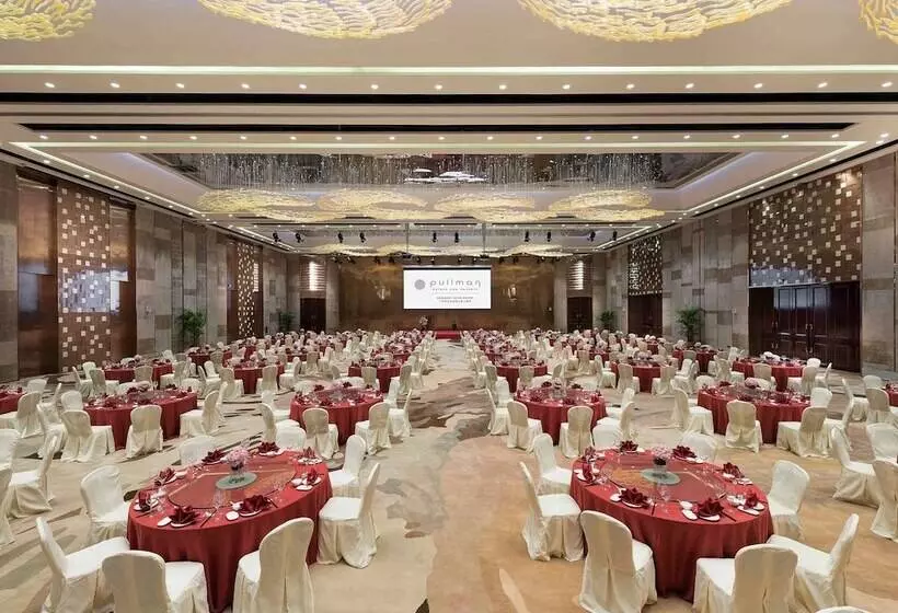 Hotel Pullman Guangzhou Baiyun Airport   Canton Fair Free Shuttle Bus & Official Registration Agency
