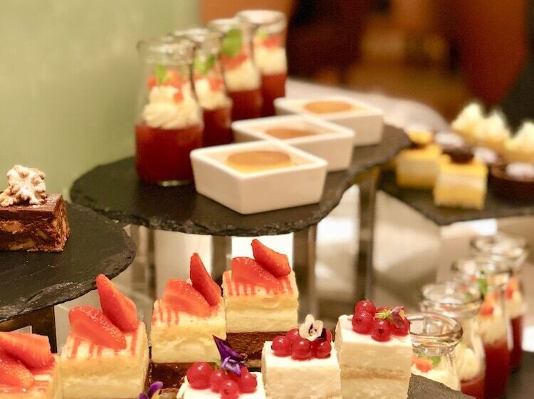 ホテル Pullman Guangzhou Baiyun Airport   Canton Fair Free Shuttle Bus & Official Registration Agency