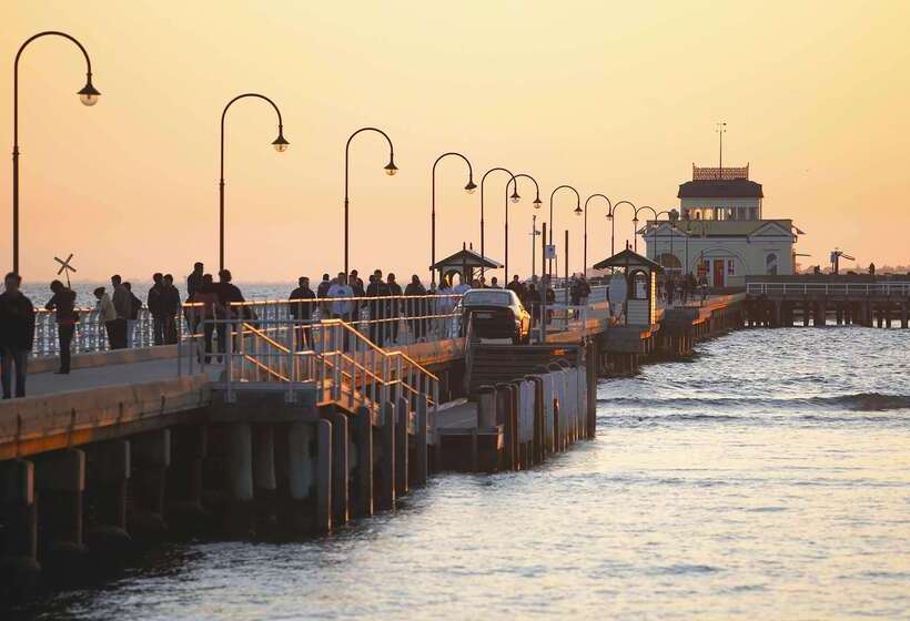 Saint Kilda Beach Hotel   Formerly Rydges St Kilda
