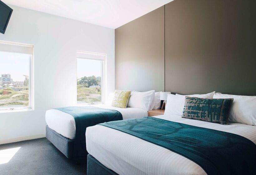 Saint Kilda Beach Hotel   Formerly Rydges St Kilda