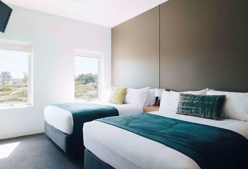 Saint Kilda Beach Hotel Formerly Rydges St Kilda