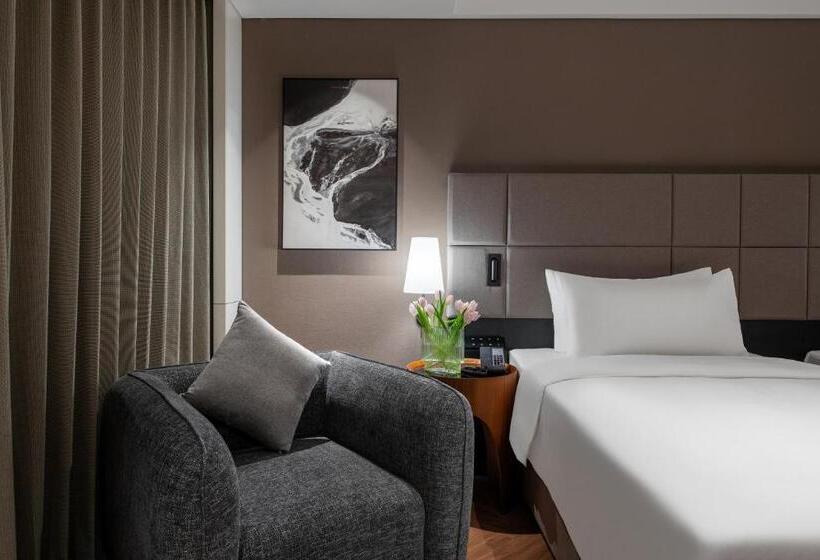 Intercity Hotel Guangzhou East Railway Station