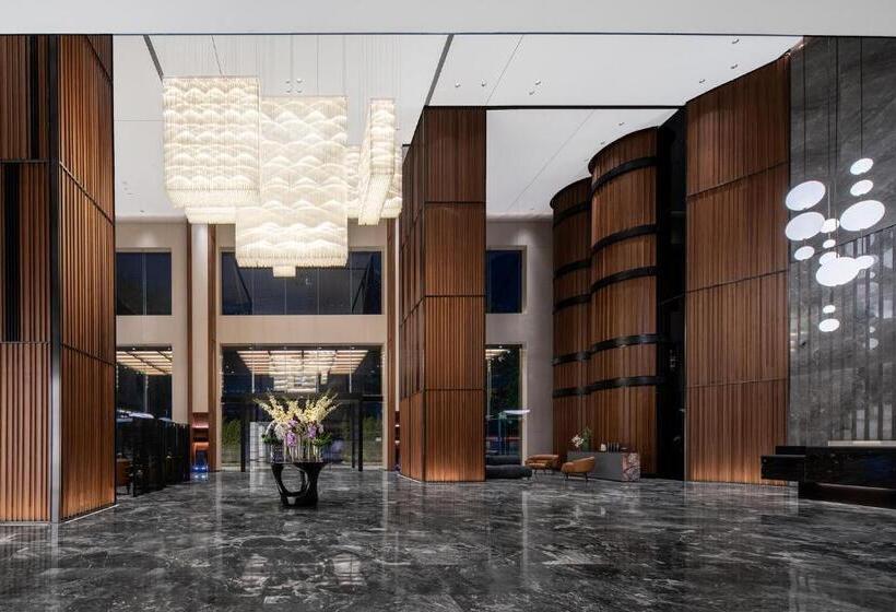 Intercity Hotel Guangzhou East Railway Station