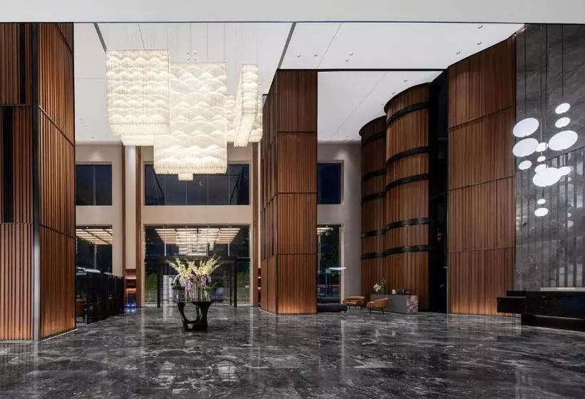 Intercity Hotel Guangzhou East Railway Station