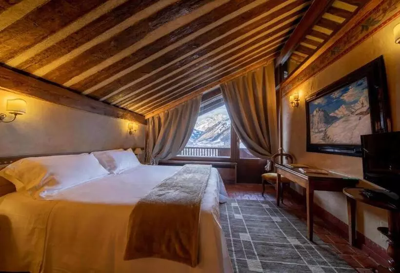 Relais Mont Blanc Hotel & Spa