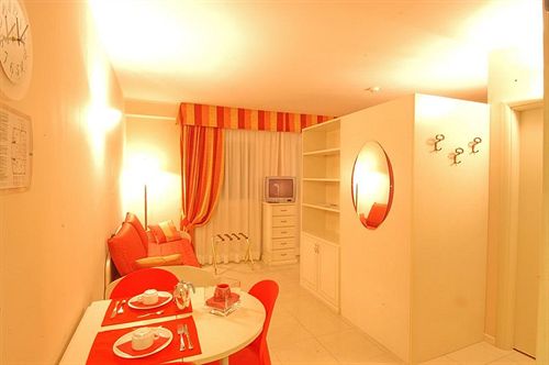 White Palace Hotel & Residence