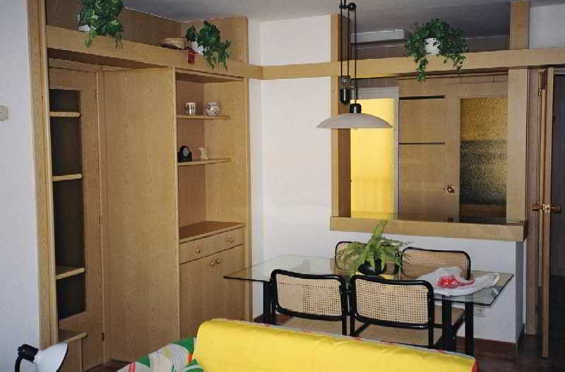 Apartamentos Fenals Park