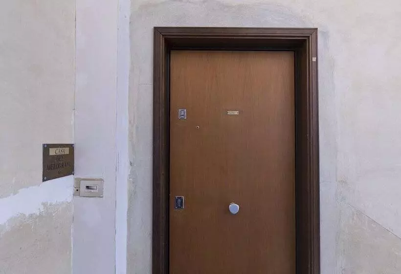 تختخواب و صبحانه Casa Del Melograno