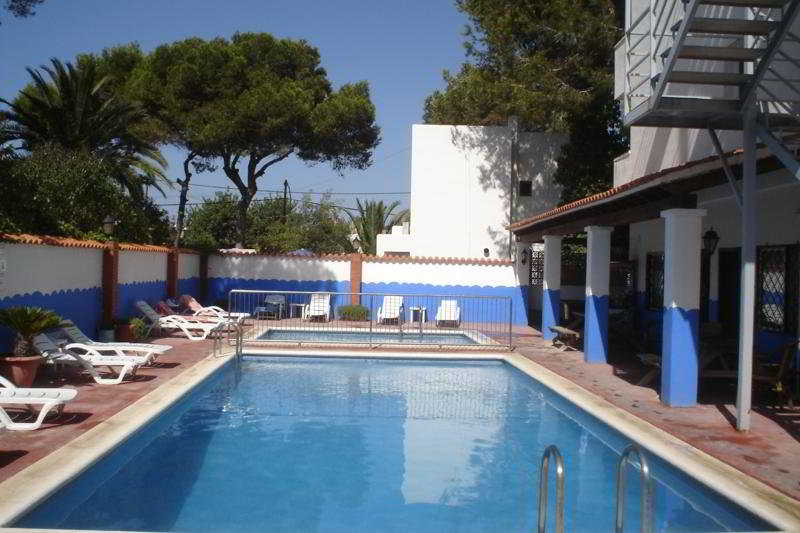 El Cortijo Apartments