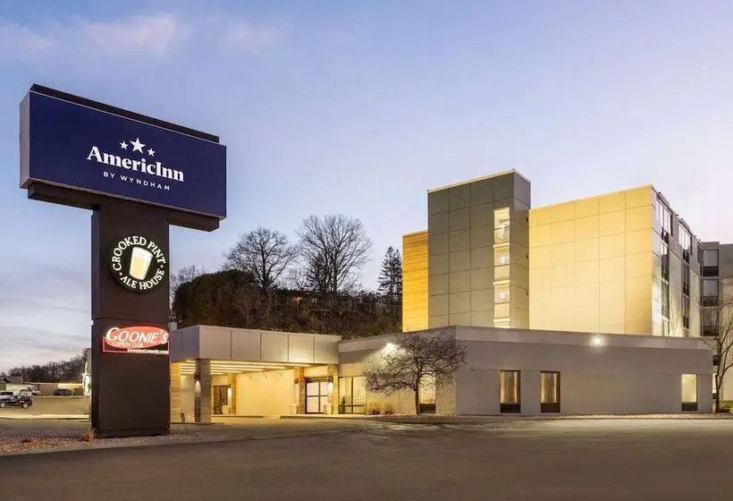 ホテル Americinn By Wyndham Rochester Near Mayo Clinic