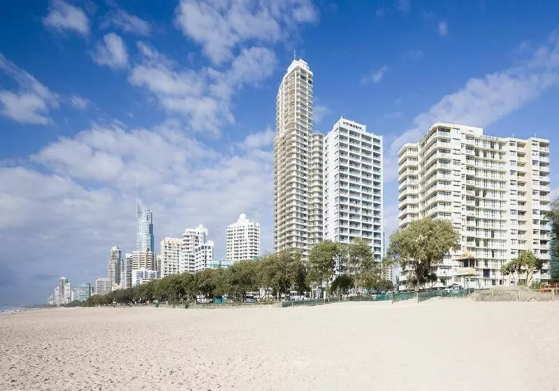 Hotel Breakfree Beachpoint