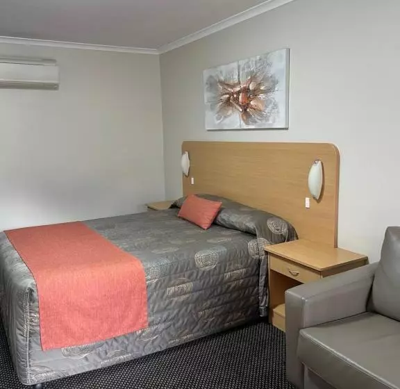 ホテル Cattlemans Country Motor Inn & Serviced Apartments