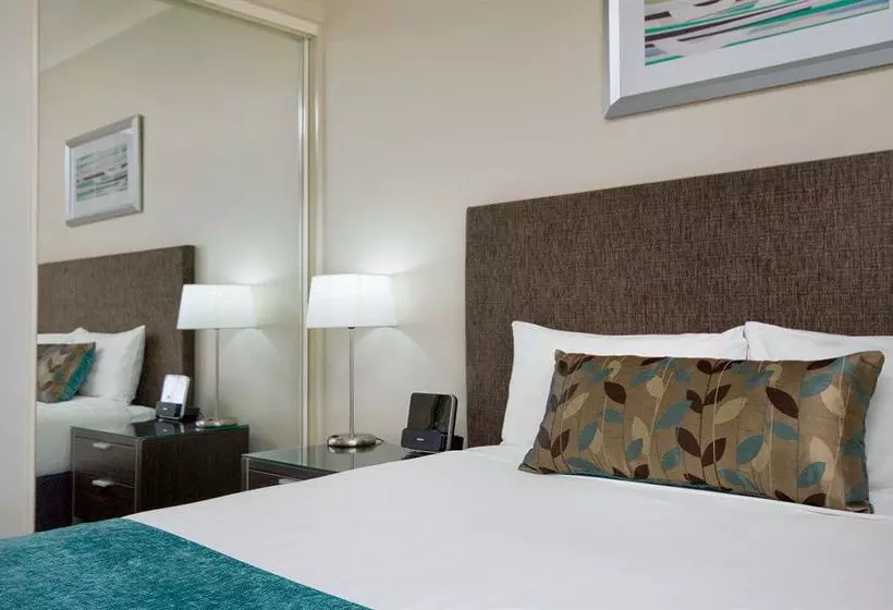 호텔 Pacific Suites Canberra