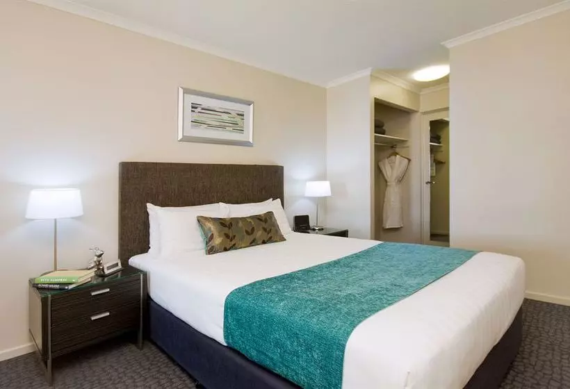 호텔 Pacific Suites Canberra
