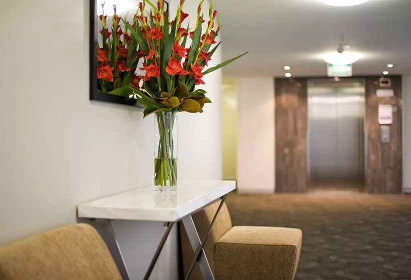호텔 Pacific Suites Canberra