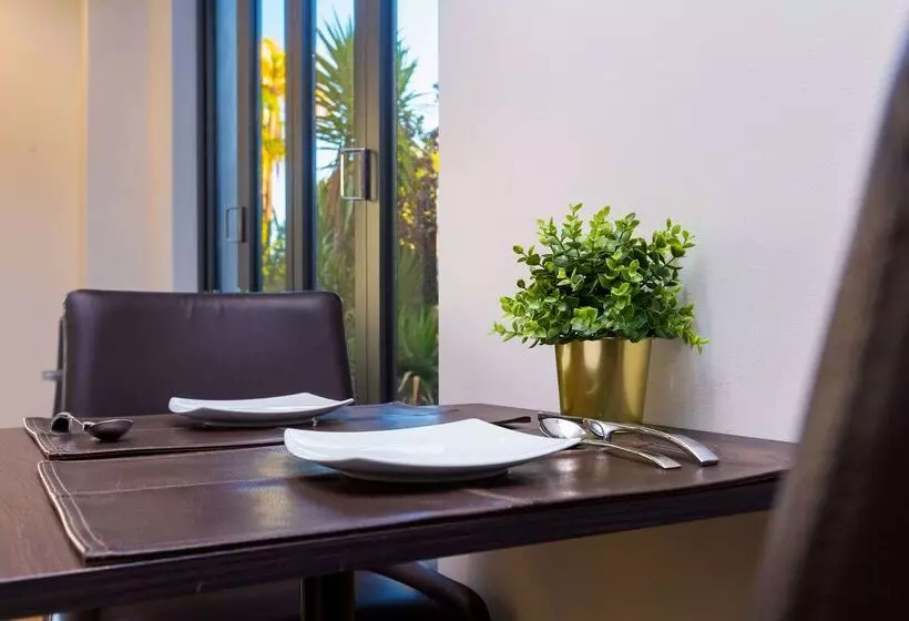 Отель Club Wyndham Perth, Trademark Collection By Wyndham