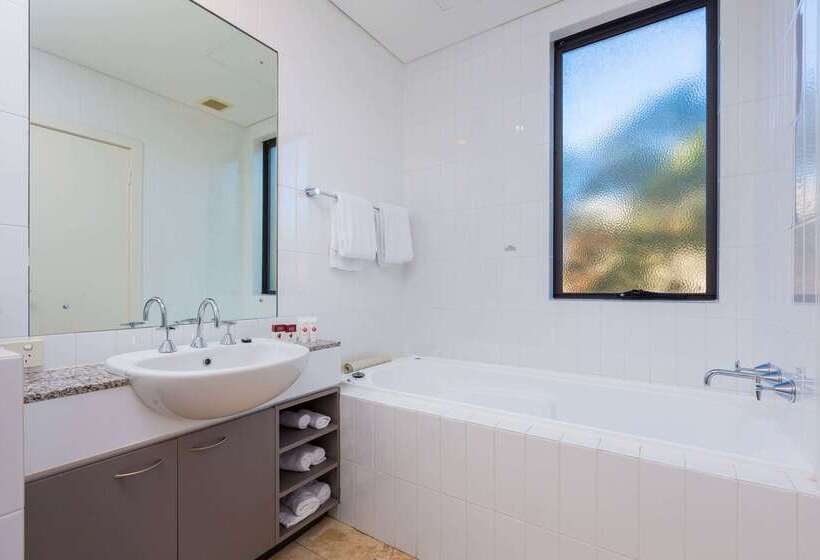 בית מלון כפרי Club Wyndham Perth, Trademark Collection By Wyndham