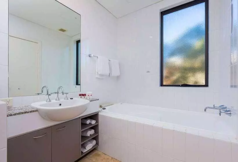 Отель Club Wyndham Perth, Trademark Collection By Wyndham