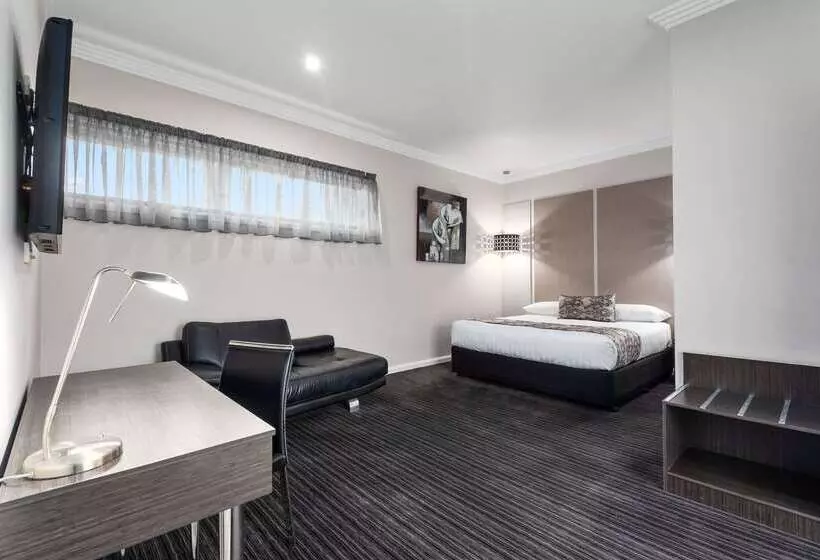 בית מלון כפרי Comfort Inn Deakin Palms