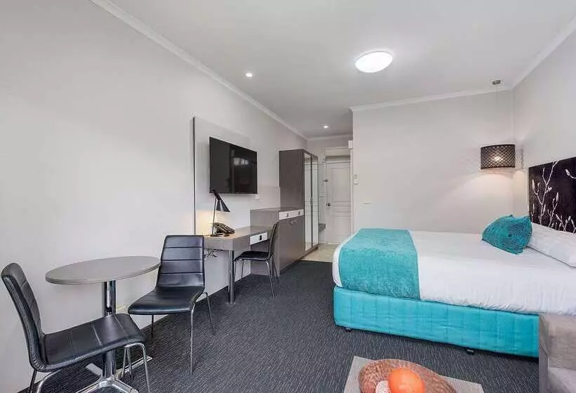 בית מלון כפרי Comfort Inn Deakin Palms