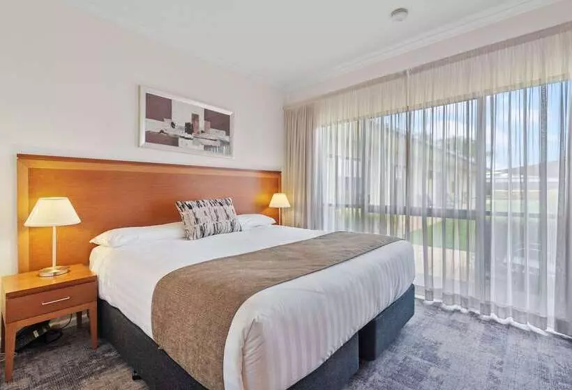 בית מלון כפרי Comfort Inn Deakin Palms