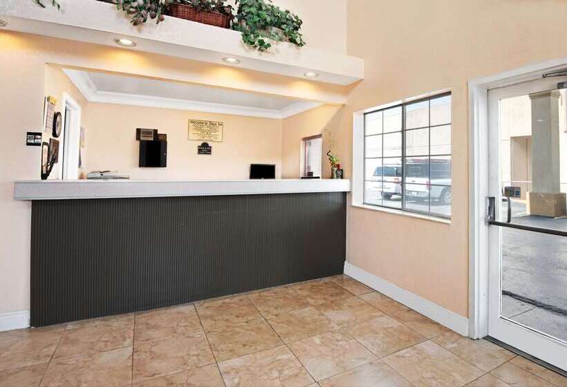 Отель Days Inn By Wyndham San Antonio Airport