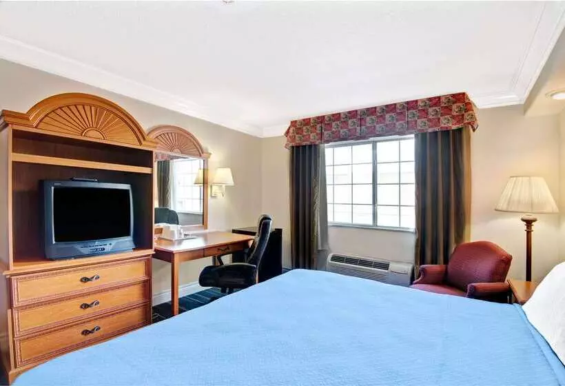 ホテル Days Inn By Wyndham San Antonio Airport