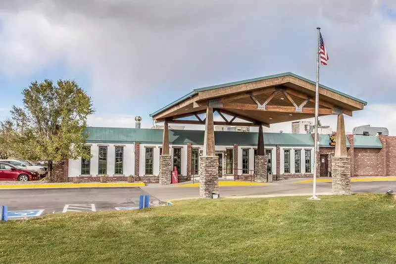 Отель Econo Lodge