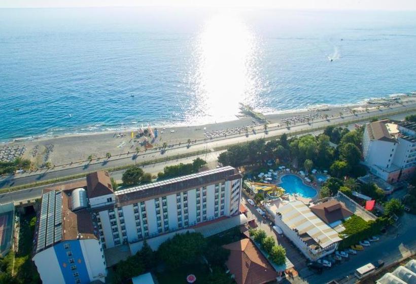 First Class Hotel   All Inclusive