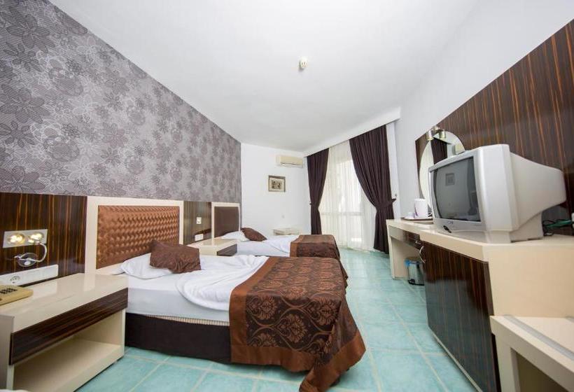 First Class Hotel   All Inclusive