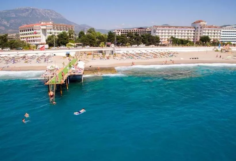 First Class Hotel   All Inclusive