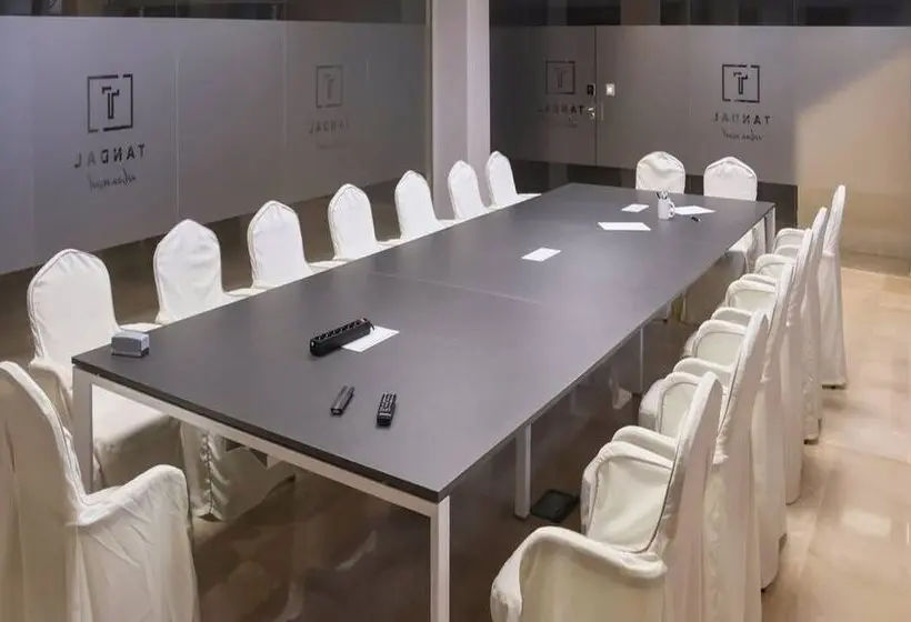 ホテル Granada Palace, Affiliated by Meliá