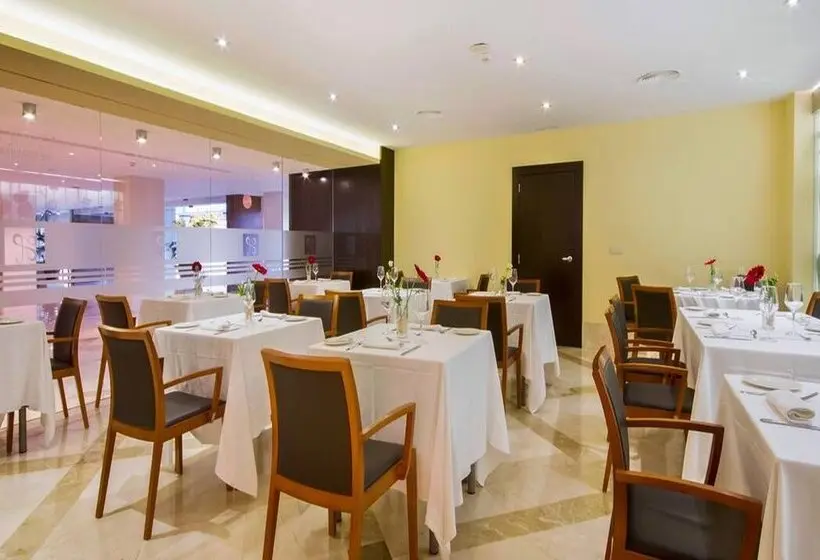 ホテル Granada Palace, Affiliated by Meliá
