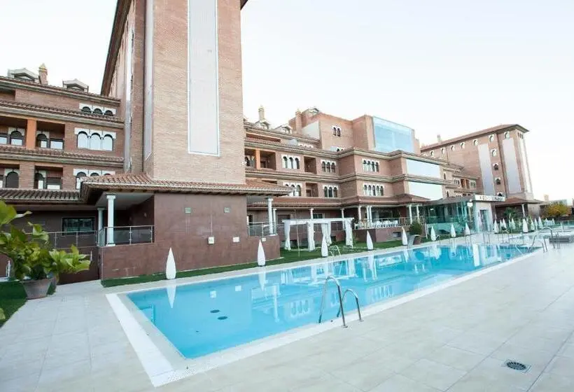 ホテル Granada Palace, Affiliated by Meliá