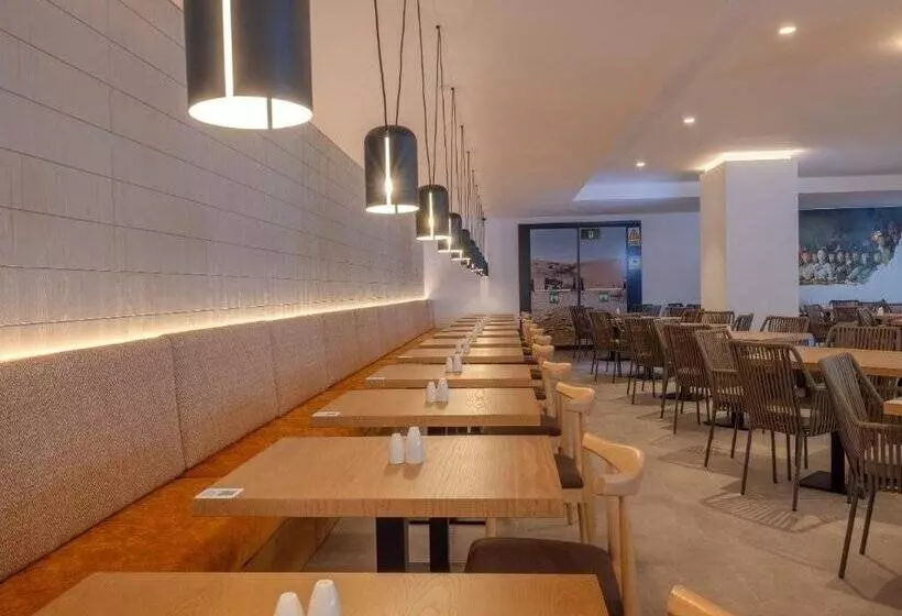 Hotelli HM Isabela - Adults Only