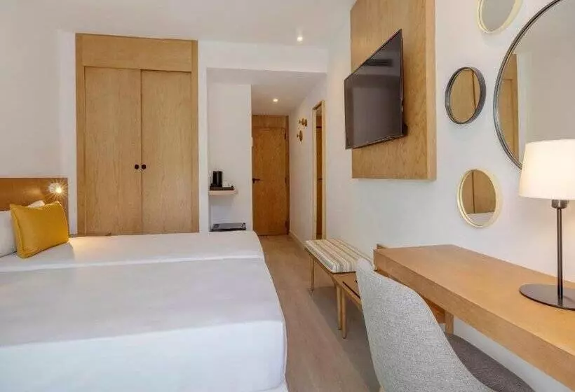 Hotelli HM Isabela - Adults Only