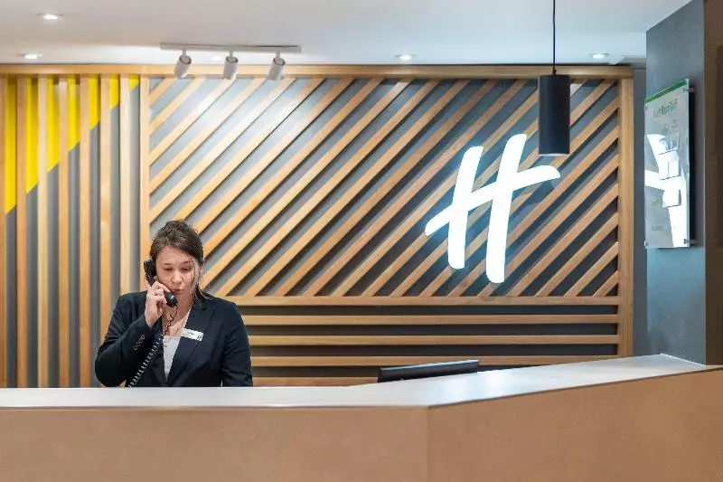 Отель Holiday Inn Gloucester Cheltenham, An Ihg