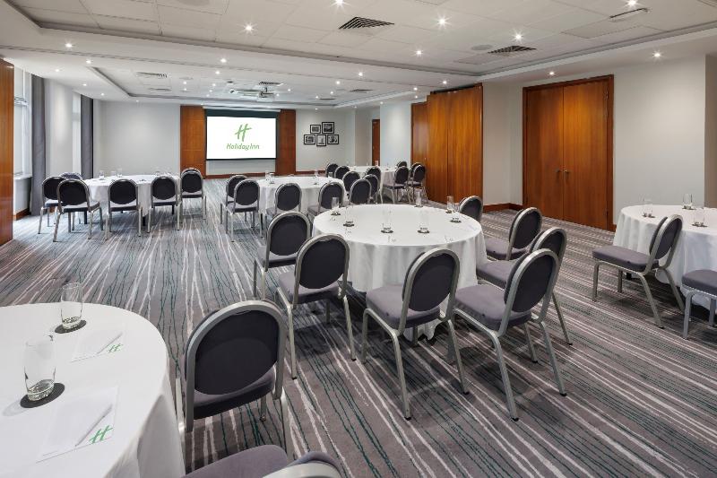 ホテル Holiday Inn Gloucester   Cheltenham, An Ihg