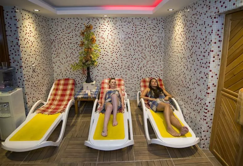 ホテル Kleopatra Bebek