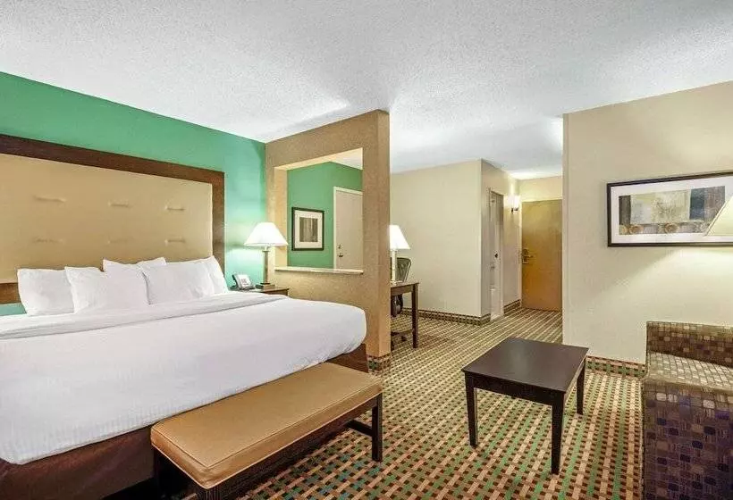 هتل La Quinta Inn By Wyndham Columbia Se / Fort Jackson