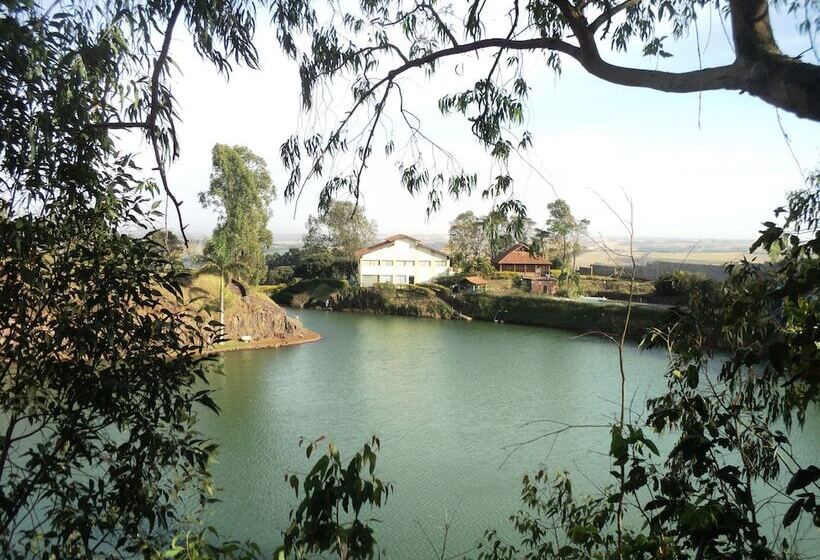 Hotel Lago Das Pedras