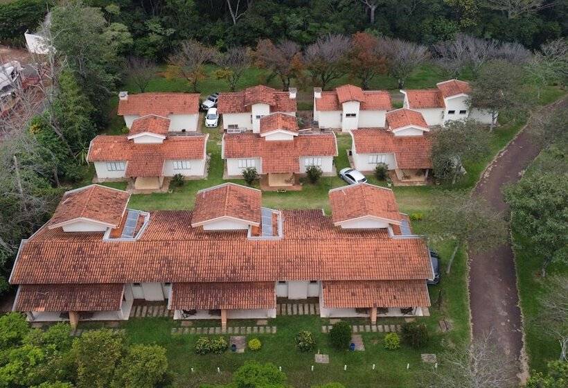 Hotel Lago Das Pedras