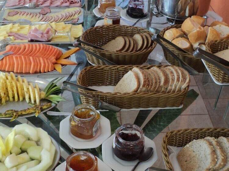 Hotel Lago Das Pedras